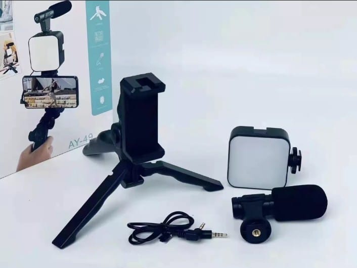 AY-49 Vlogging Kit – Mic, LED Light & Tripod